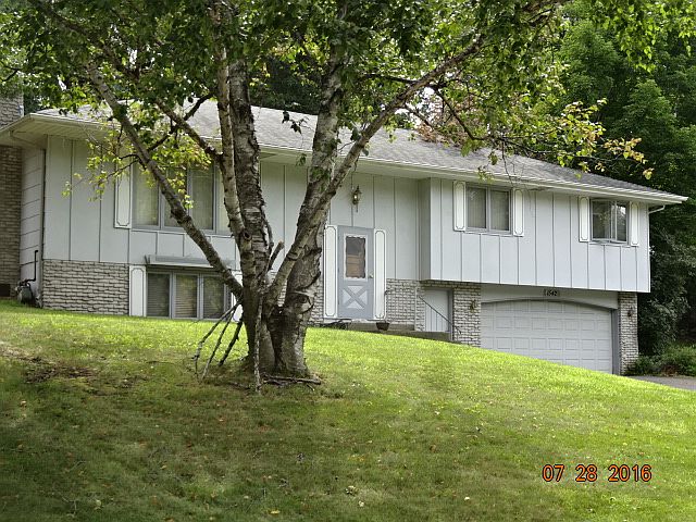 2nd image of 1542 Trollhagen Dr NE