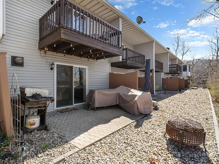 204 Quiet Creek Dr — Photo 9