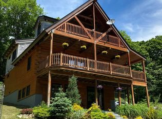 690 Bergrucken Ln, Stamford, VT 05350
