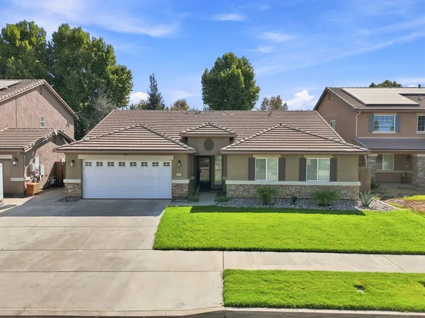 3038 N Linda Vista Court, Visalia, CA 93291