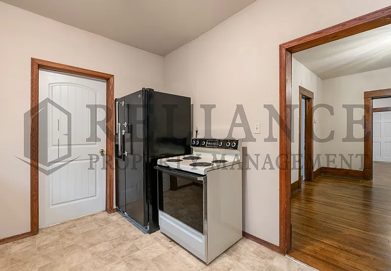 1405 S Ida St — Photo 17