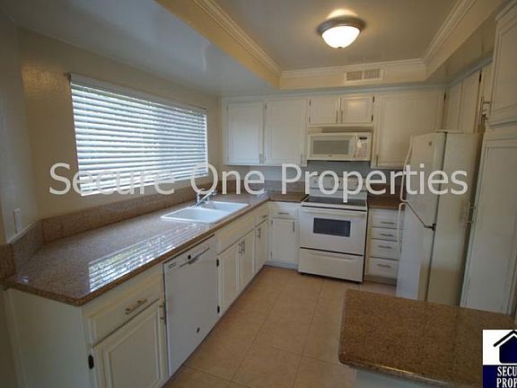 4th image of 3717 Summershore Ln