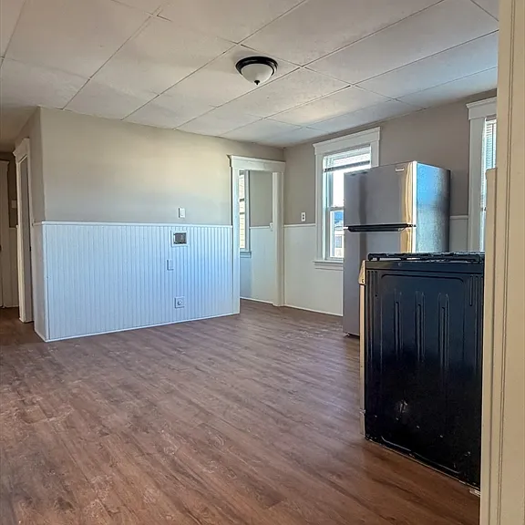 4 Vernon Ter #2 — Photo 3