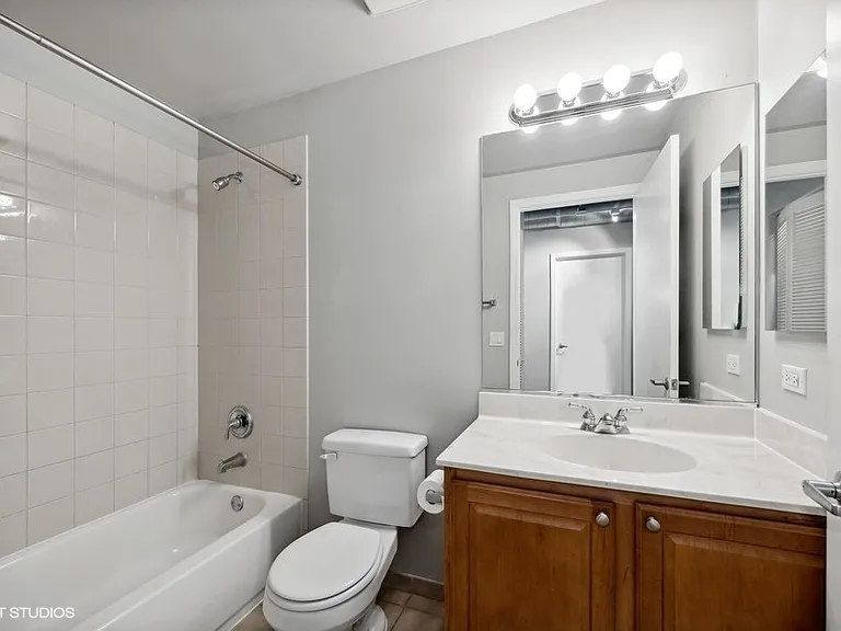 125 E 13th St #1303 — Photo 15