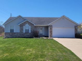 72 Winchester Ct, Wright City, MO 63390