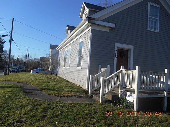 2nd image of 710 N Lincoln Ave