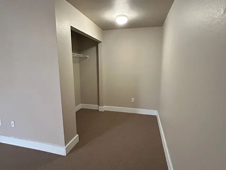 221 Southfield Dr #1 — Photo 16