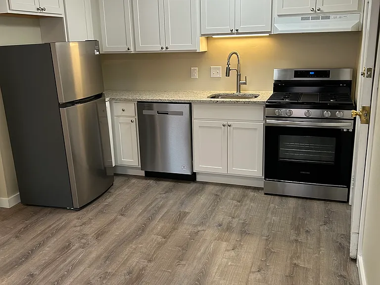 679 Dennison Ave #8 — Photo 2