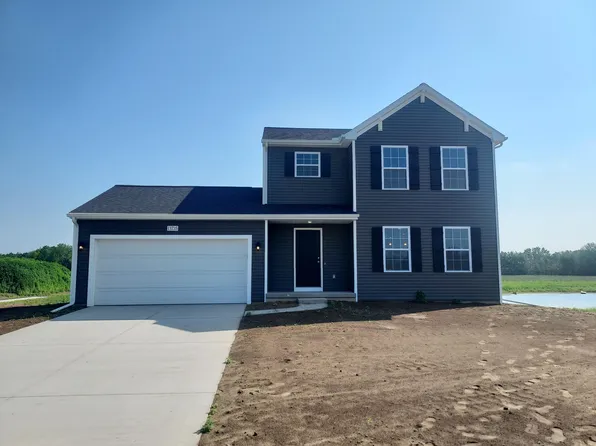 13735 Oasis Ave, Holland, MI 49424