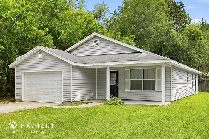 3 bed, 2.0 bath, 1335 sqft, $1,595 — Photo 2
