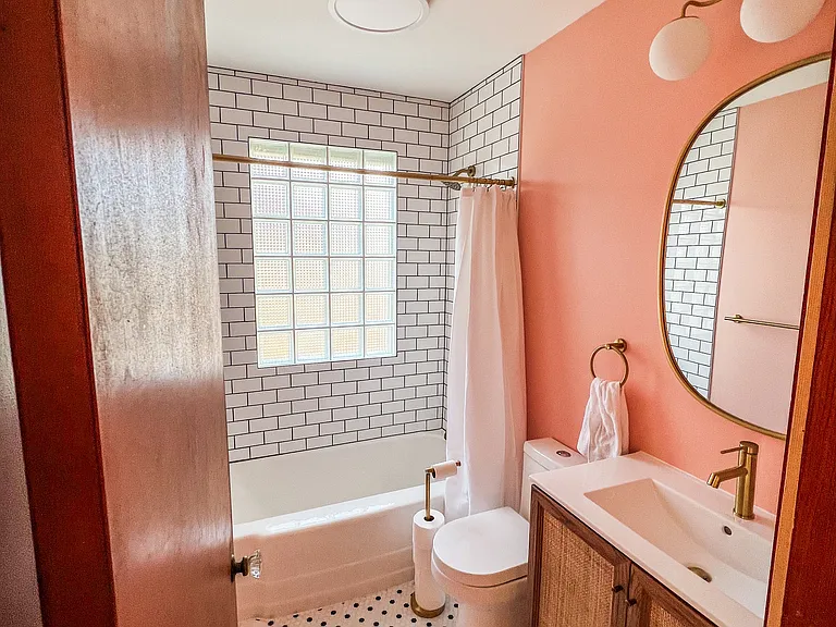 1304 Grand Ave — Photo 9