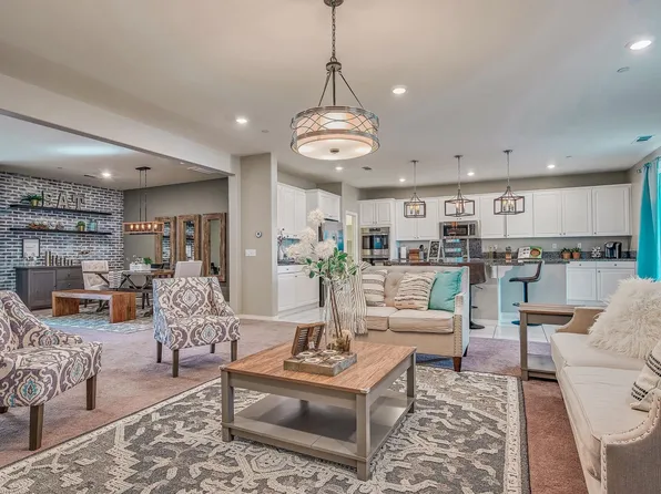 5370 Fulmer Ct, Jurupa Valley, CA 91752