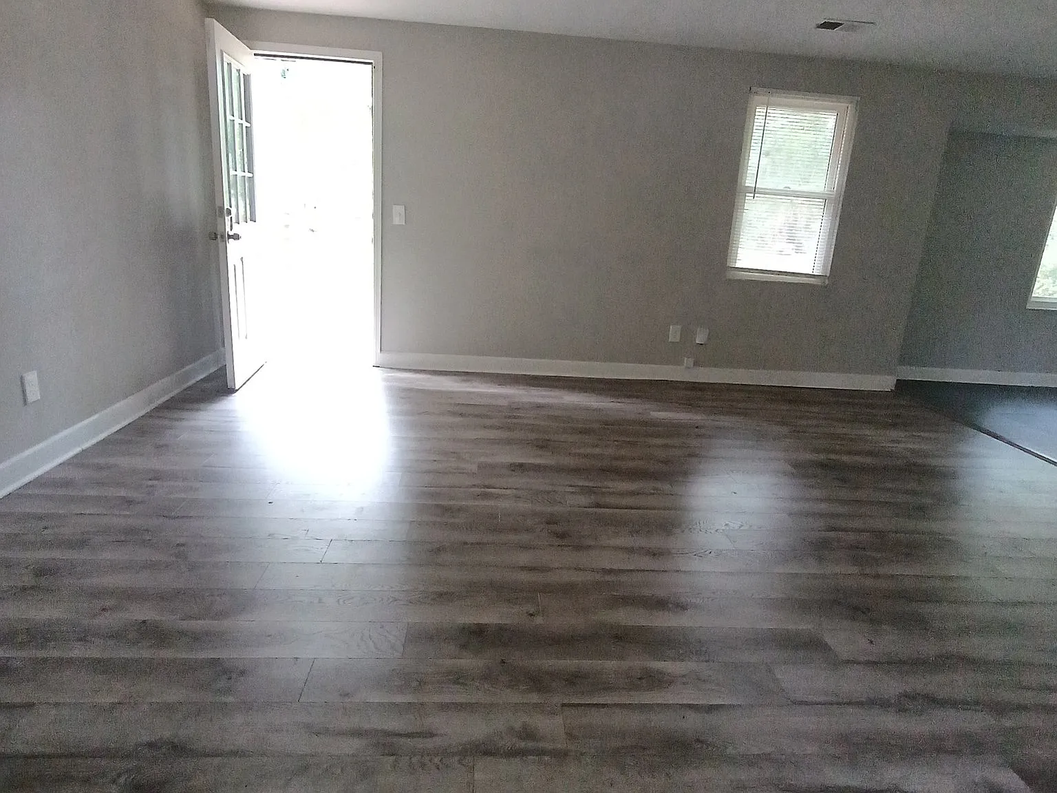 Charming Single Family Home in Douglasville | $1800/mo | Available 10/2/2026 — Photo 2