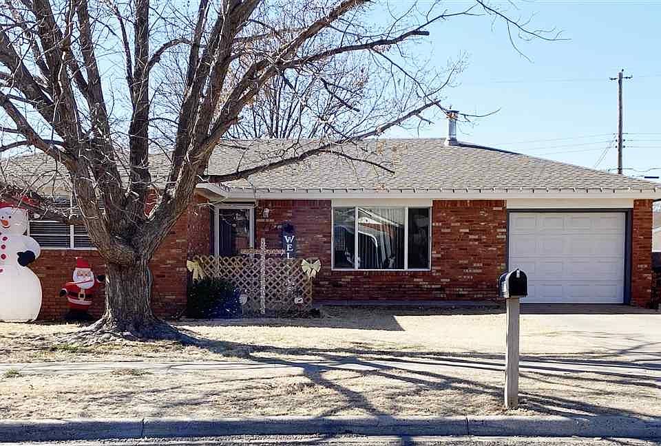 1st image of 117 Waneta Cir