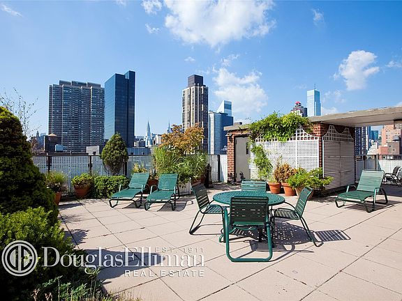 5th image of 1175 York Ave APT 17H