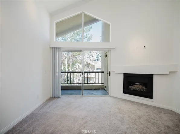 5520 Owensmouth Ave APT 308, Woodland Hills, CA 91367