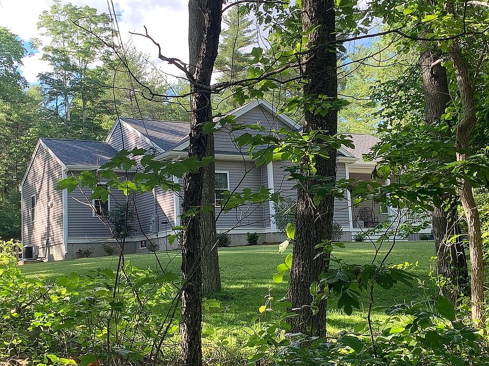 1st image of 14 School St
