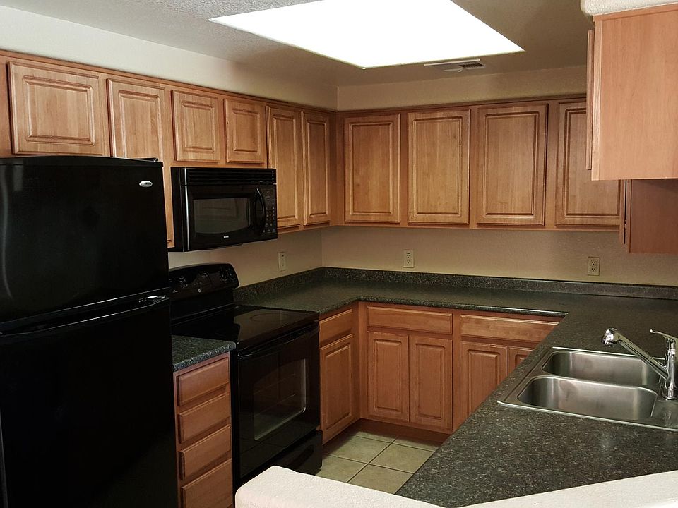 2nd image of 3434 E Baseline Rd Unit 324