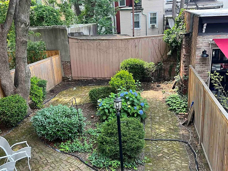 524 Bloomfield St #2 — Photo 9