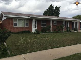 1006 Meadow Ln, Roswell, NM 88203