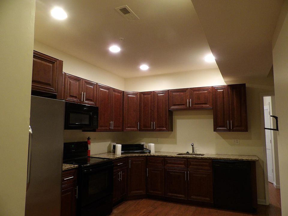 1st image of 2141 N 18th St #1