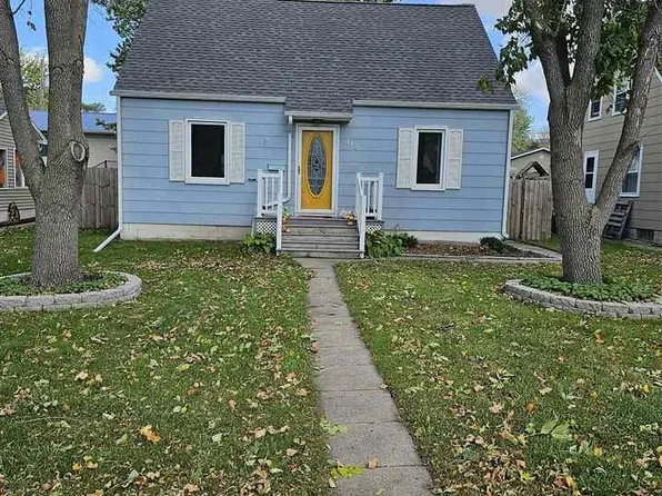 713 S Jefferson St, New Ulm, MN 56073