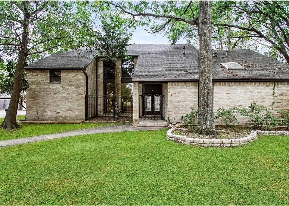 1st image of 8207 Arrow Cove Ct