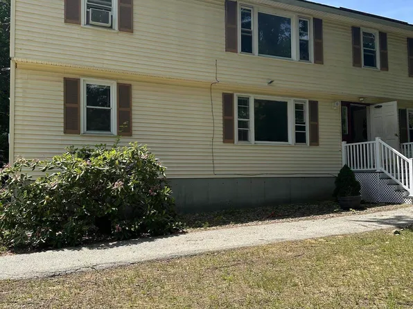 153 Hampstead Rd #A, Sandown, NH 03873