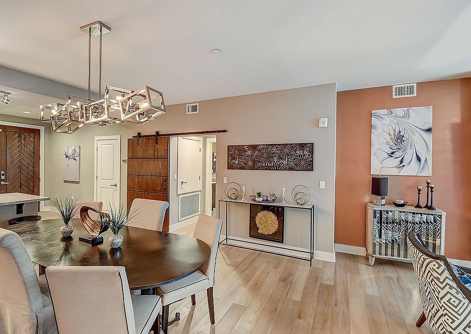 1st image of 4803 N Woodmere Fy #1005