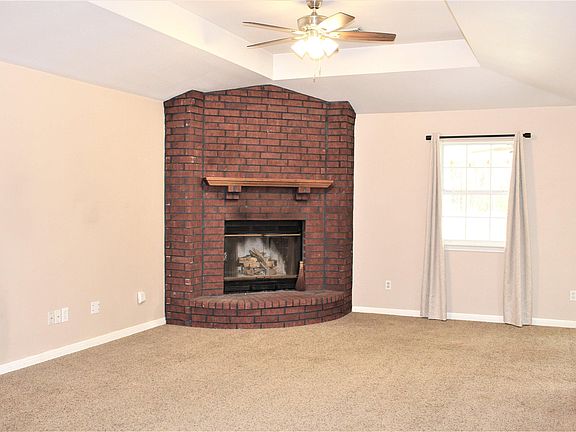 5th image of 176 El Pinto Dr