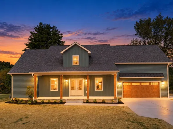 1192 Fisher Dr, Greenbrier, TN 37073