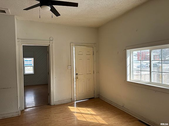 5th image of 1311 N 9th St