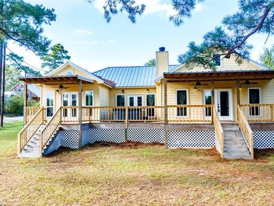 27 Lake Shore Ln, Riverside, TX, 77320