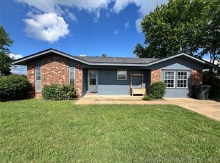 1001 S Choctaw St, Caddo, OK 74729