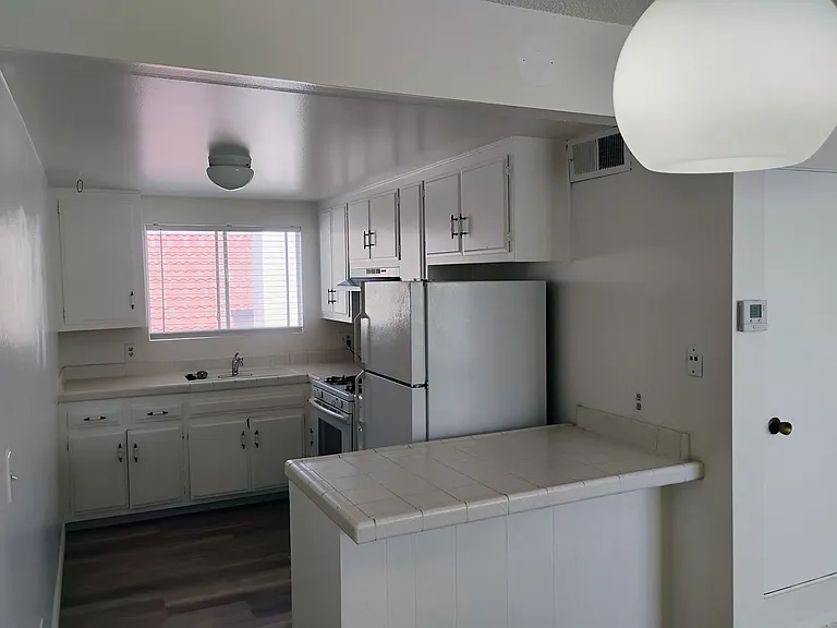 1534 Thomas Ave — Photo 8