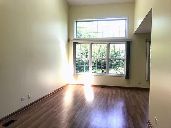 2nd image of 1436 Brittania Way #1367-3