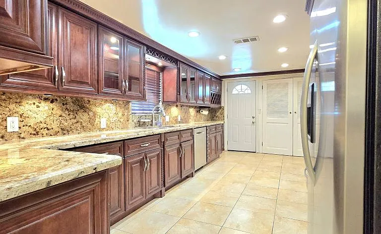 9222 De Adalena St — Photo 21