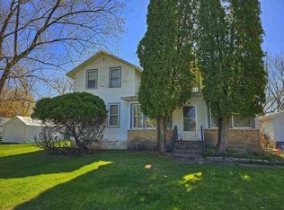 904 Wauona Trl, Portage, WI 53901