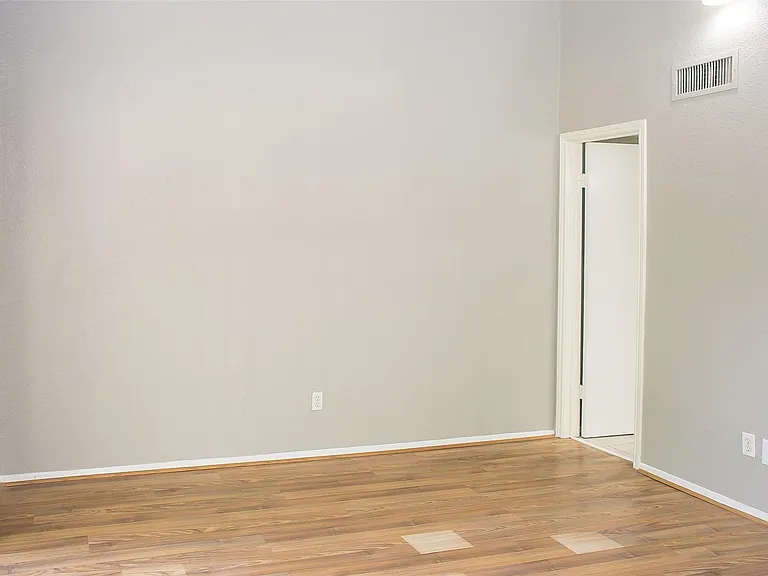 12900 Walden Rd #220B — Photo 16