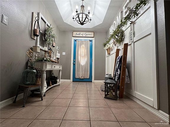 3rd image of 4303 W Rogers Rd