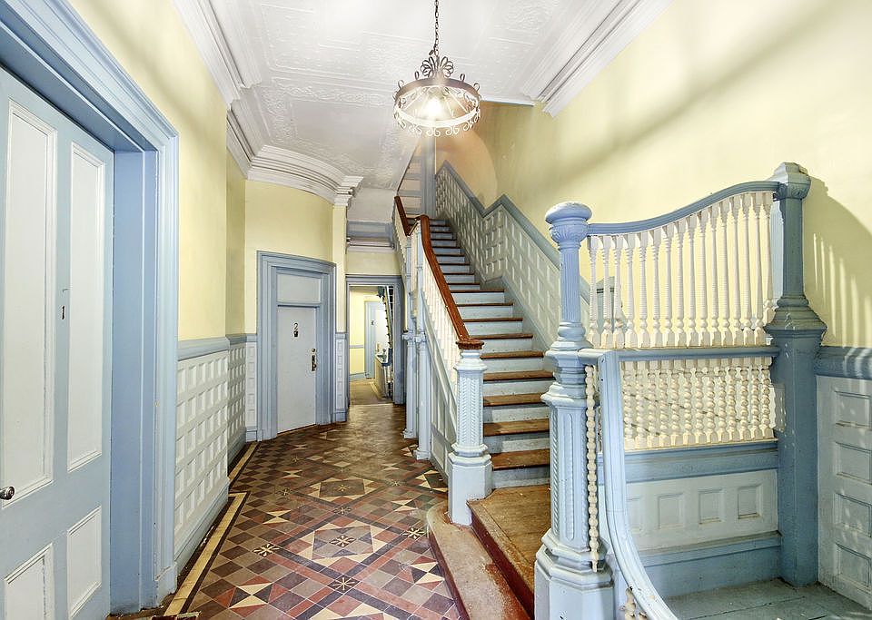 1st image of 27 Grace Ct APT 1