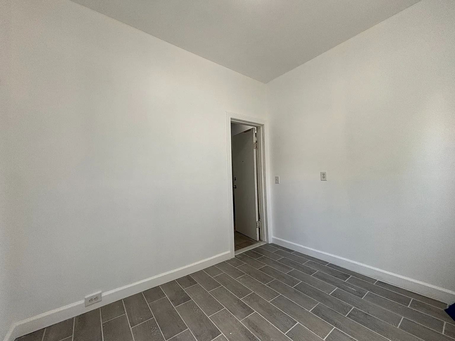 1 bed, $900 — Photo 4