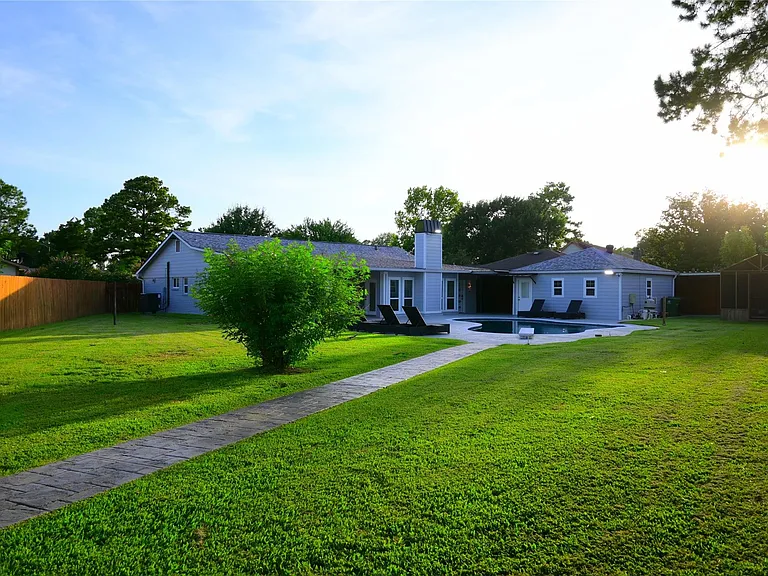 10203 Huntington Way Dr — Photo 12