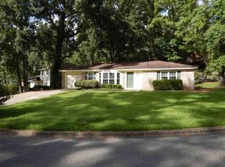 2401 Gothic Dr, Tallahassee, FL 32303