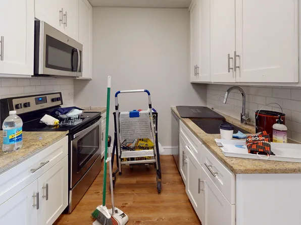 237 East 34th Street image 17 of 40