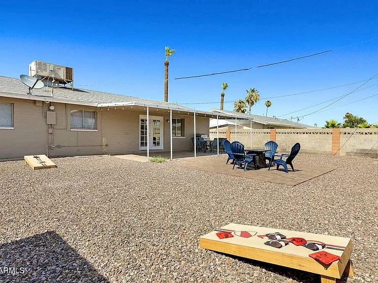 945 E Lilac Dr — Photo 15