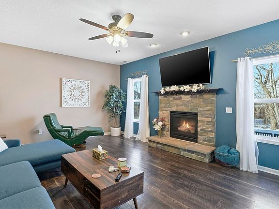 4th image of 5932 Hemingway Run