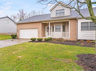 2414 Charing Cross Rd NW, Canton, OH 44708