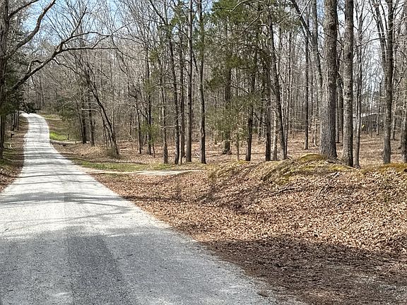 5th image of 185 Houston Rd