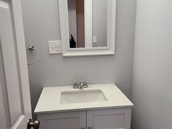 5th image of 20 Hamilton St #2W